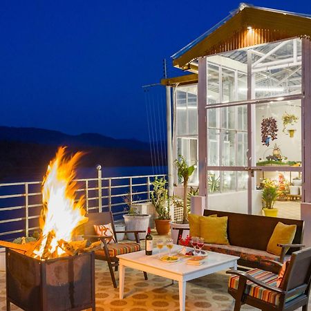 Elivaas Bydm The Ganges 2 Bhk Glasshouse Villa With Pvt Pool & Lift Rishīkesh Exterior foto