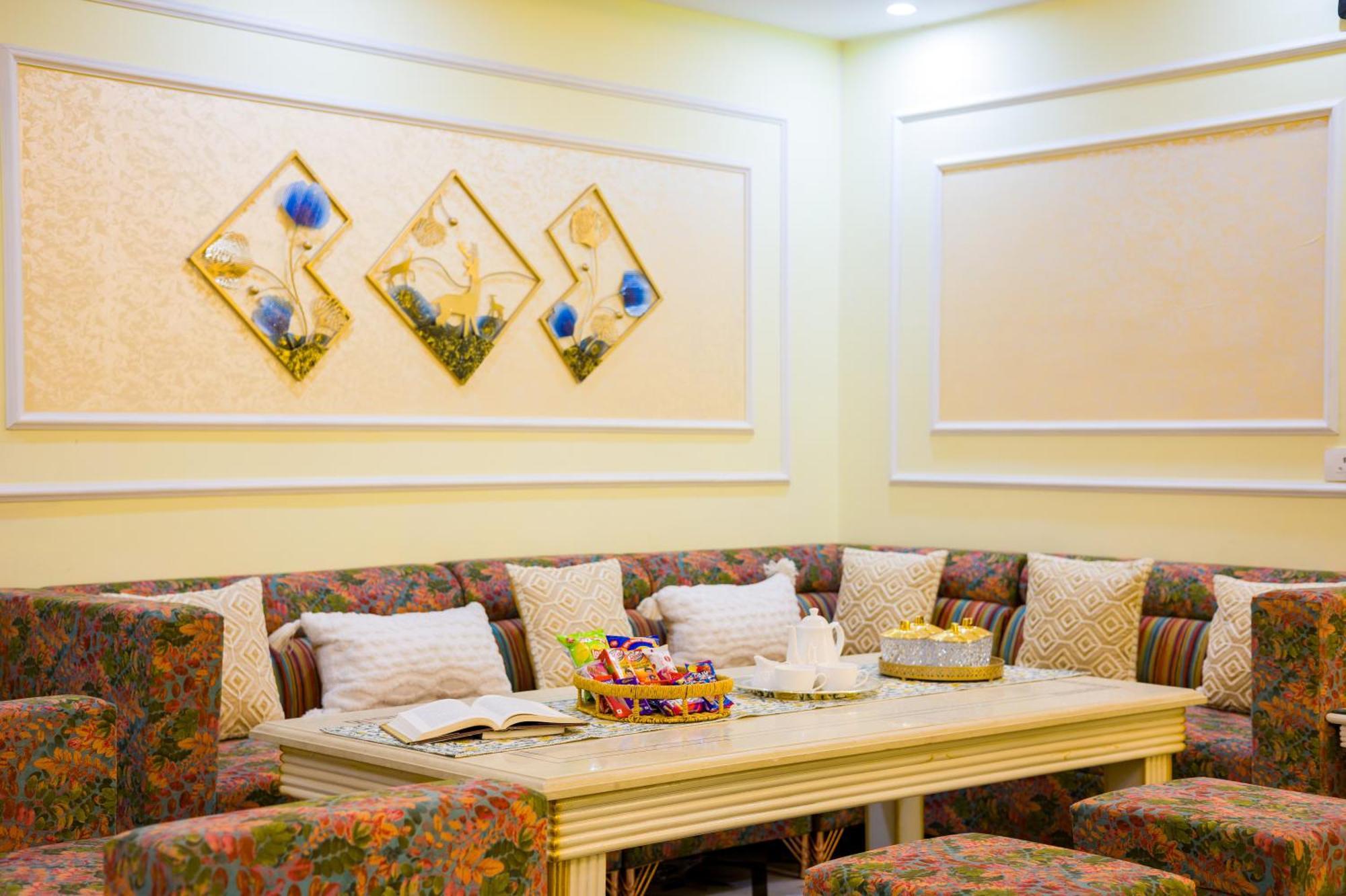 Elivaas Bydm The Ganges 2 Bhk Glasshouse Villa With Pvt Pool & Lift Rishīkesh Exterior foto